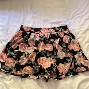 Short skirt with shorts built in